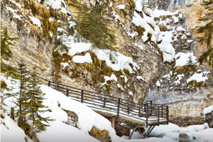 johnston canyon icewalk