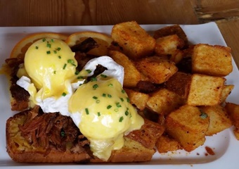 Barque Steakhouse pet friendly restaurant in Toronto Canada, dogs allowed restaurants in Toronto Canada