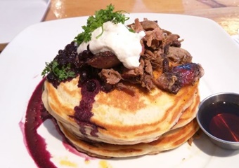 Barque Steakhouse pet friendly restaurant in Toronto Canada, dogs allowed restaurants in Toronto Canada