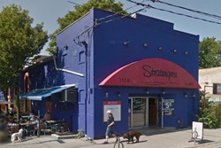 Stratengers Bar  pet friendly restaurant in Toronto Canada, dogs allowed restaurants in Toronto Canada